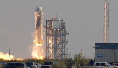 Katy Perry und Bezos' Frau fliegen ins All – Rakete „New Shepard“ startet am Montag