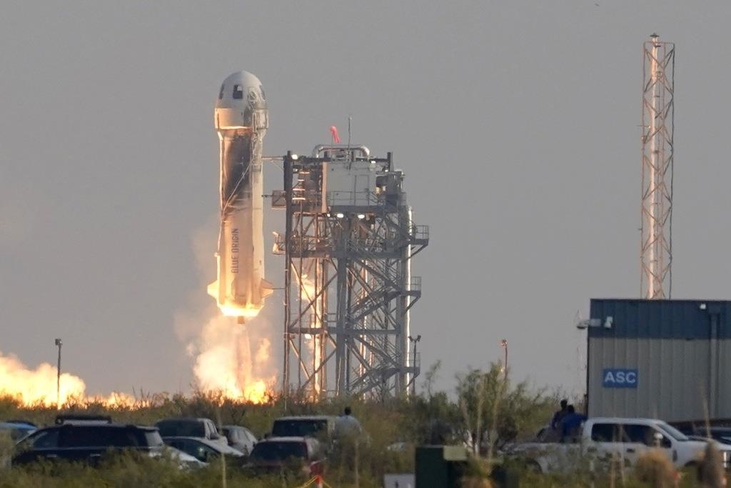 Katy Perry und Bezos' Frau fliegen ins All – Rakete „New Shepard“ startet am Montag