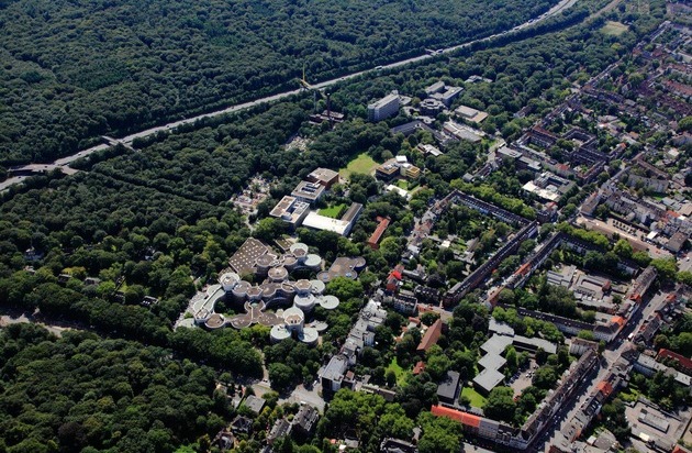 Universität Duisburg-Essen entwickelt sich weiter: Weichenstellung innerhalb der ...