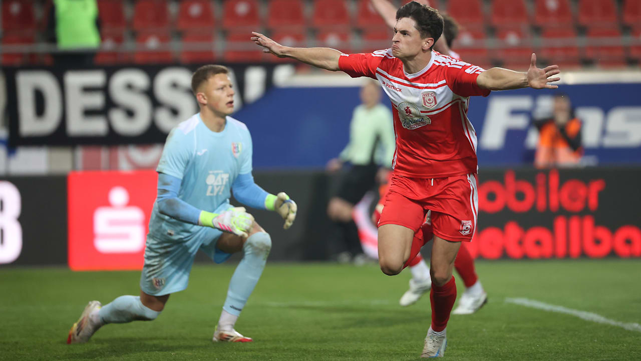 Hallescher FC: Eigengewächs Halangk schießt endlich erstes Profi-Tor | Sport