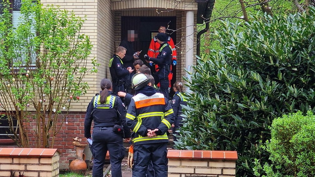 Drama in Hamburg: Familienstreit eskaliert – Sohn greift Mutter an | Regional
