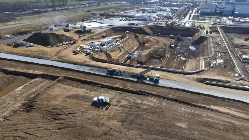 "Sozialpolitischer Skandal" - Wer baut die neuen Wohnungen für die Chipindustrie in Dresden?