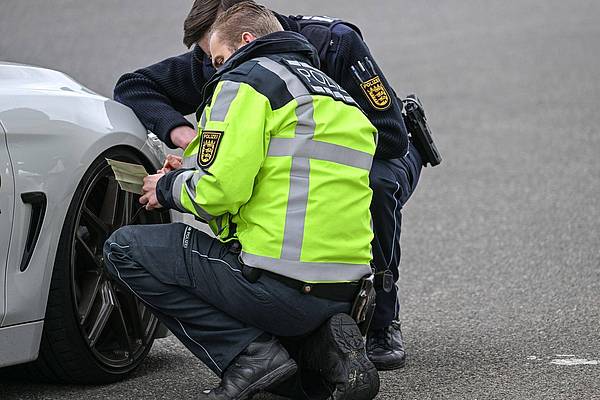 Düsseldorf/Osnabrück | Polizei will Tuningszene am «Car-Freitag» ausbremsen