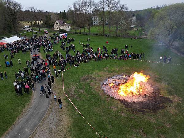 Offenbach | Wetter bei Osterfeuern am Karsamstag «meist trocken»