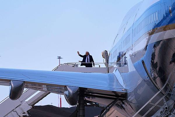 Trump droht Russland nach Selenskyj-Treffen mit Sanktionen