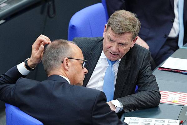 Berlin | Union stellt Ministerriege vor - CDU-Votum über Schwarz-Rot