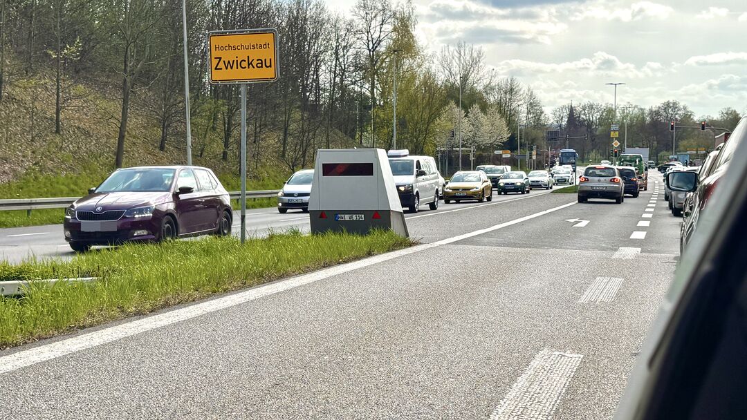 Jetzt steht der Superblitzer hier