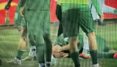 Schlimme Szenen in der Regionalliga: Böller explodiert neben Spieler | Sport