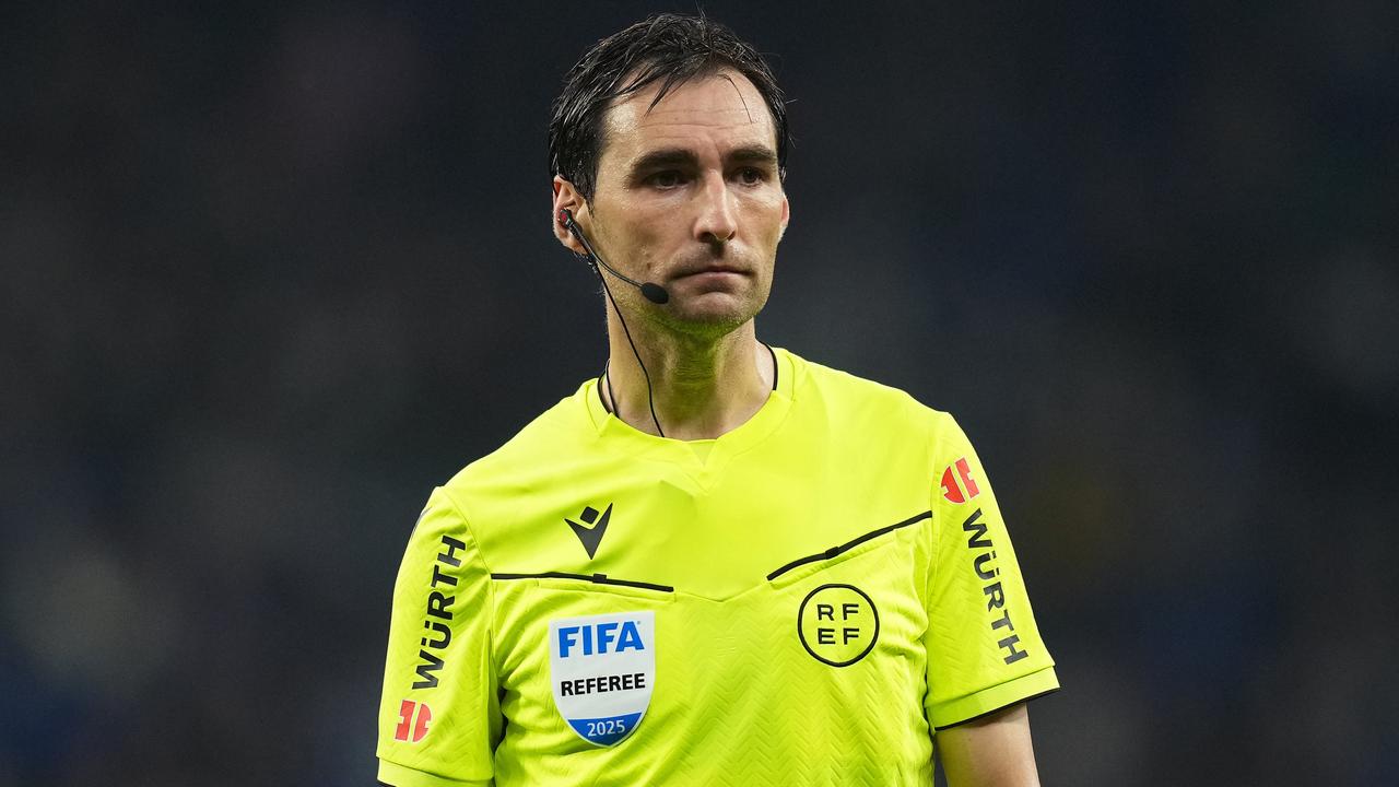 In Tränen aufgelöst: Final-Schiedsrichter beklagt Druck durch Real Madrid