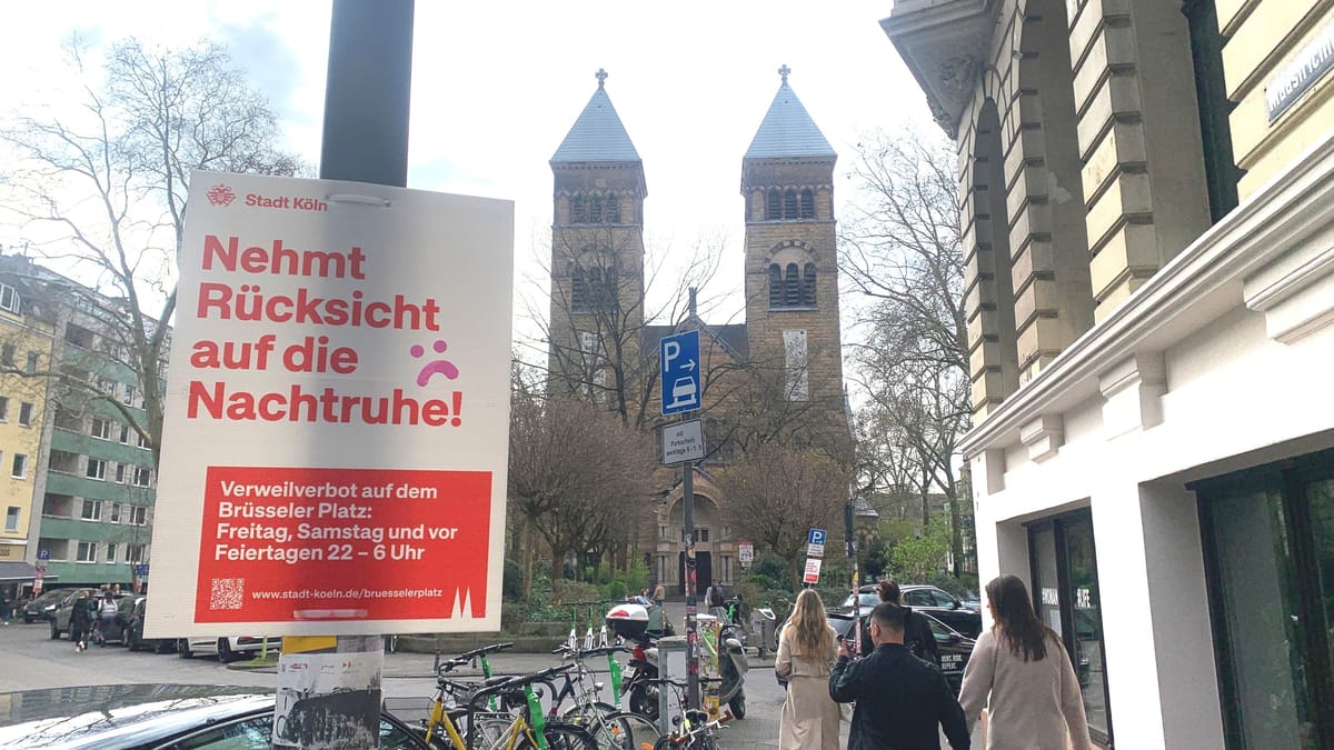 Entscheidung über Verweilverbot am Brüsseler Platz vertagt