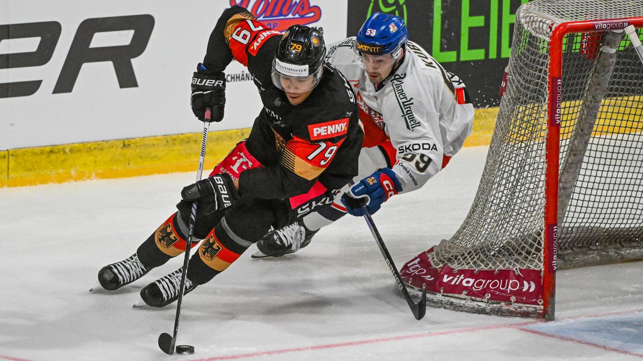 Länderspiel in Regensburg: DEB-Team erlebt Debakel gegen Tschechien