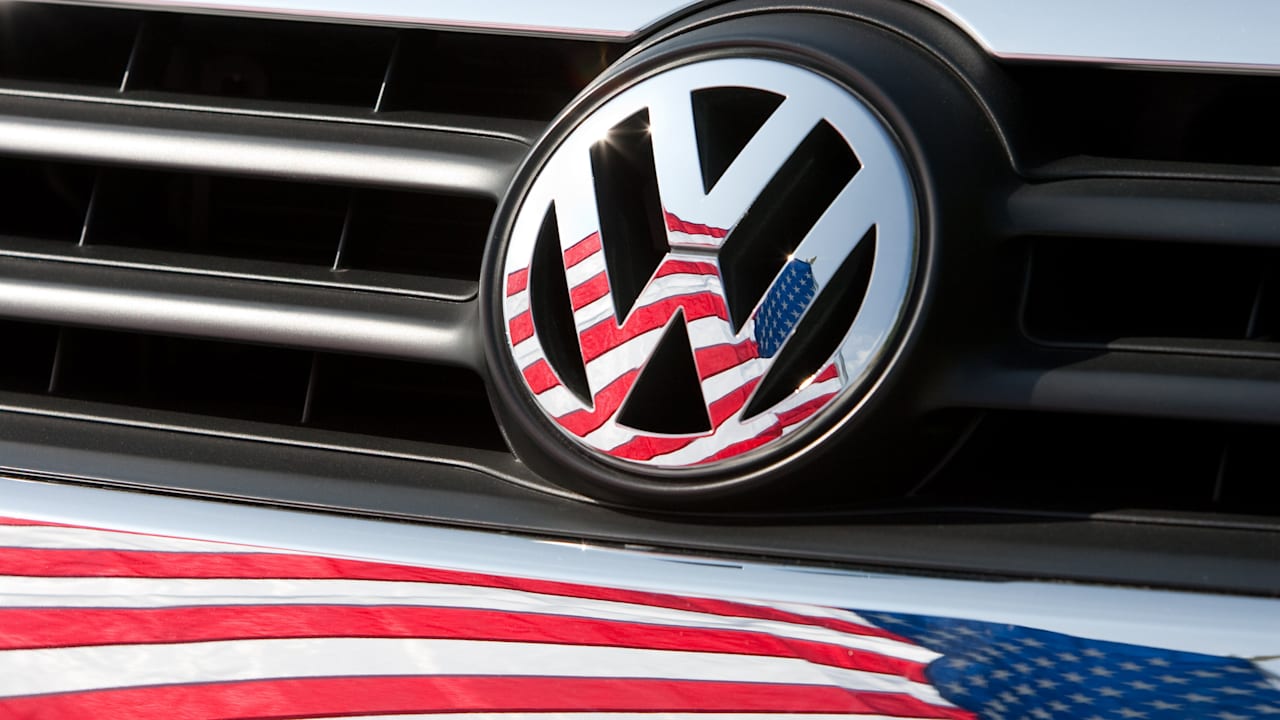 Schnelle Antwort auf die Trump-Zölle: VW stoppt Schiffs-Lieferung und Züge in die USA | Geld