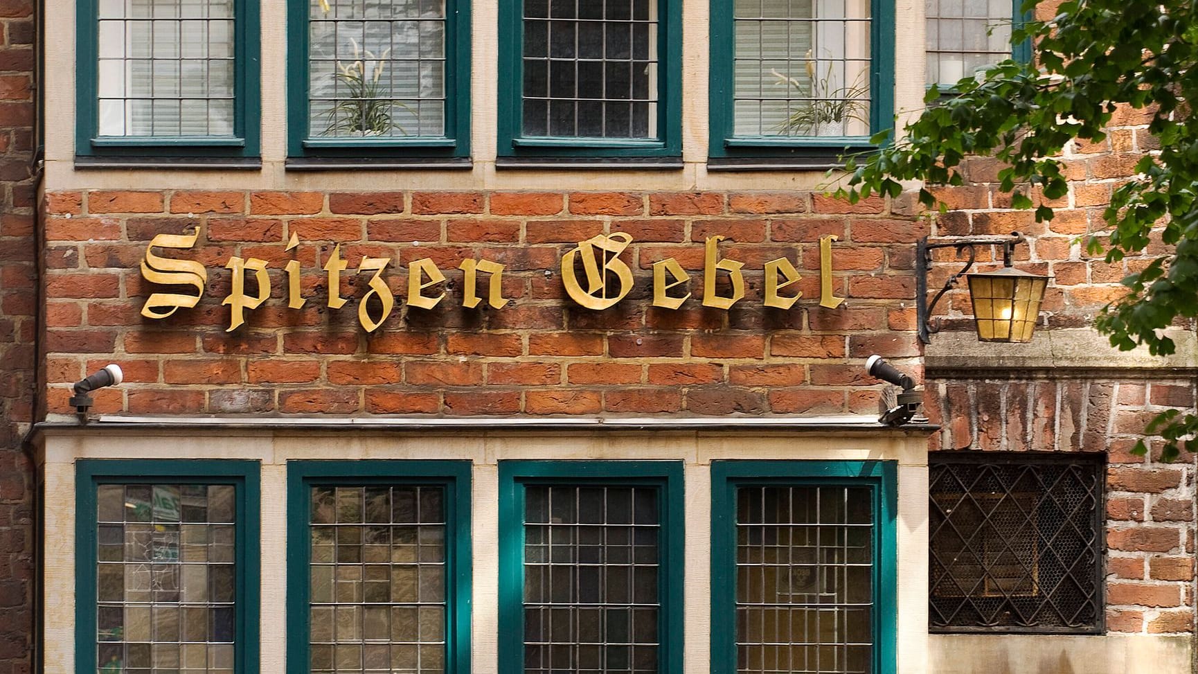 Die Kneipe "Spitzen Gebel": Sie befindet sich im einem historisches Haus aus dem 15. Jahrhundert.