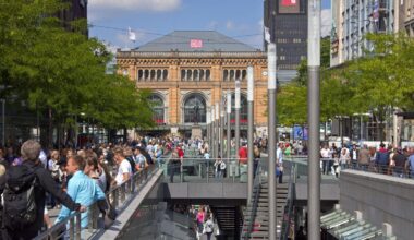 Trickbetrug in der Innenstadt – Polizei warnt vor dieser Masche