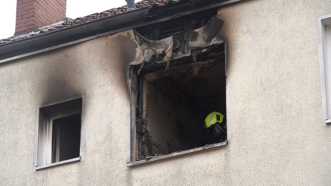 Brand in Mehrfamilienhaus in Hannover: Alle Mieter müssen ausziehen | NDR.de - Nachrichten - Niedersachsen