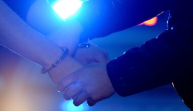 Frau stürzt aus Fenster in Bremen-Hastedt: 40-Jähriger festgenommen