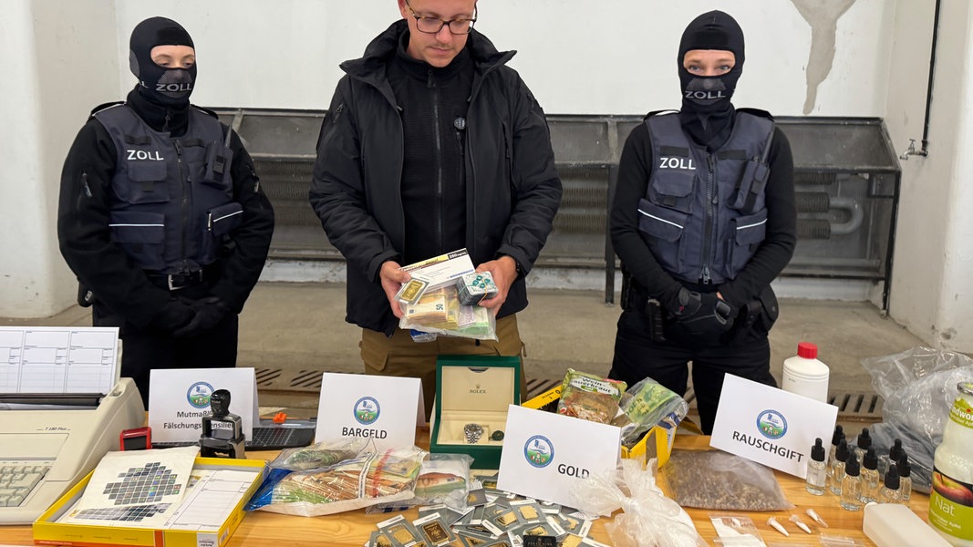 Hamburger Zoll sprengt mutmaßlichen Drogen-Versandhandel | NDR.de - Nachrichten