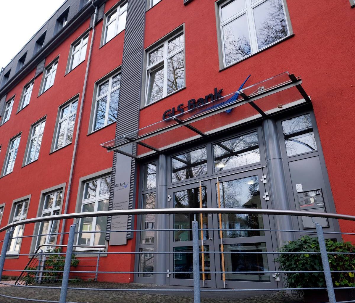 Bochum: GLS Bank warnt vor "grüner Tarnung" von Rüstungsinvestitionen