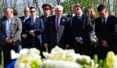 Kriegsgedenken - BSW-Fraktionschef: Russland hat das Recht zum Gedenken - Politik