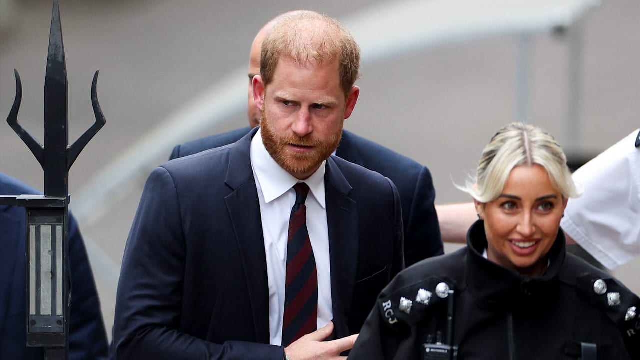 Prinz Harry wegen Gerichtsstreit London: Was ein Palast-Mitarbeiter enthüllt | Unterhaltung