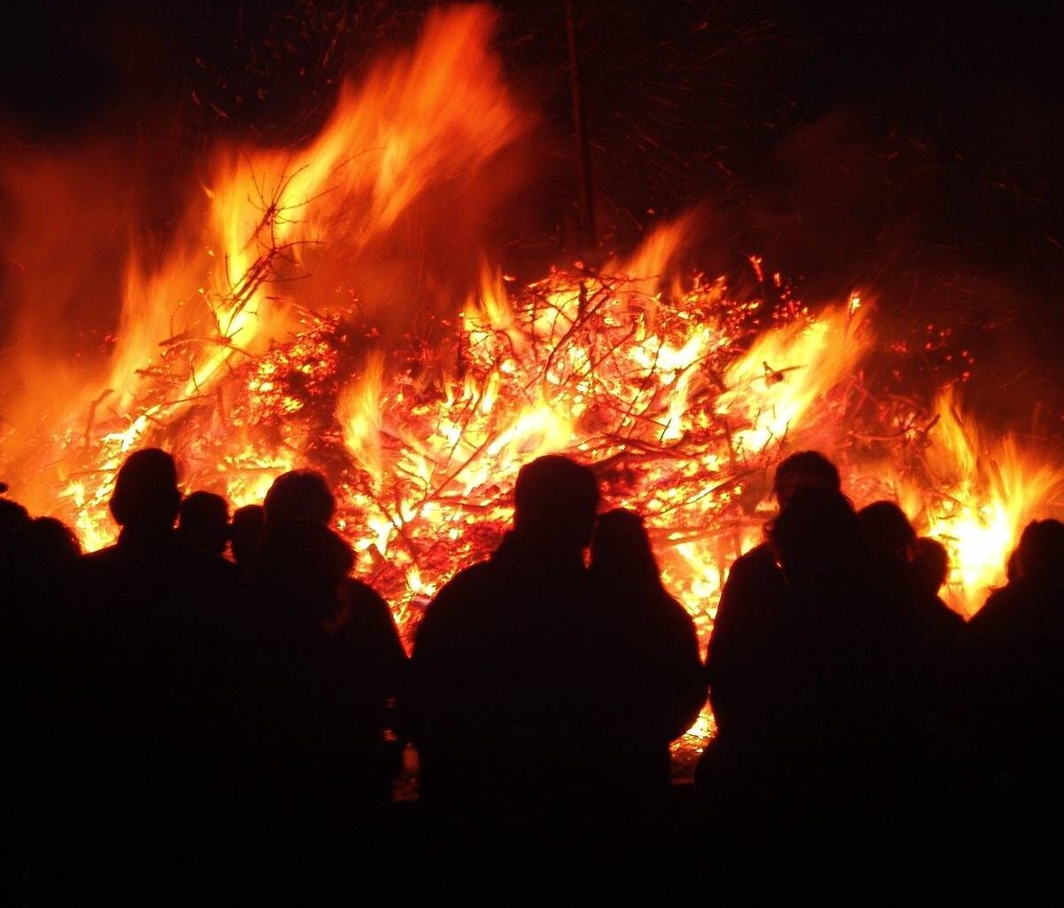 Diese Osterfeuer brennen in Oberhausen - MIT Update