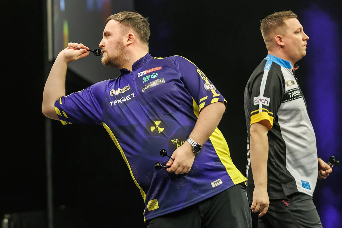 Premier League - Verletzung und Pleite: Darts-Stars enttäuschen in Berlin - Sport