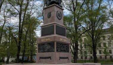 Ältestes sowjetisches Ehrenmal in Dresden fertig saniert