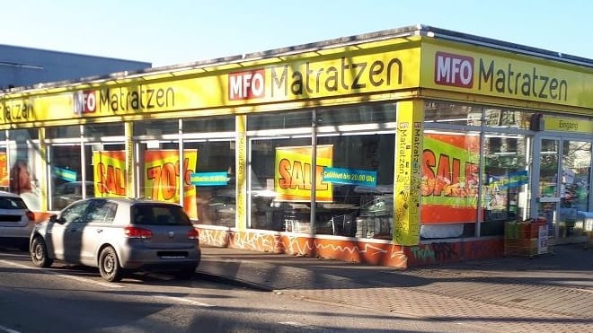 Eine MFO-Filiale in Köln: Der Matratzenhändler hat ein Insolvenzverfahren beantragt.