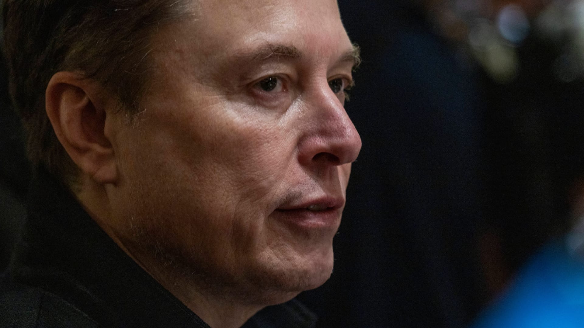 Elon Musk gerät als CEO des Autobauers Tesla immer stärker unter Druck.