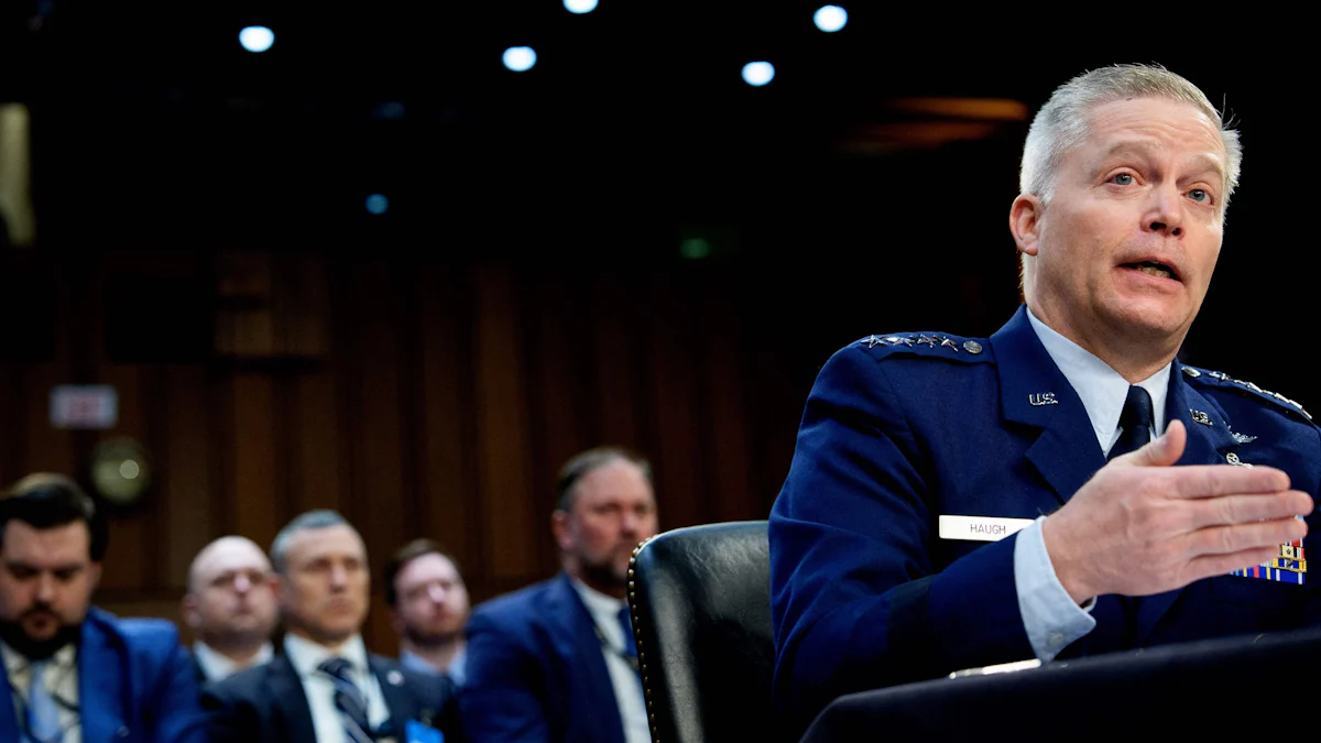 USA News: NSA-Direktor Timothy Haugh entlassen - Nachfolger steht fest - Politik