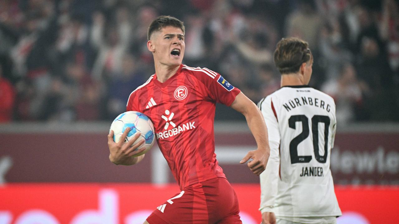 3:3 nach 0:3 - Düsseldorf mit spektakulärem Comeback gegen Nürnberg