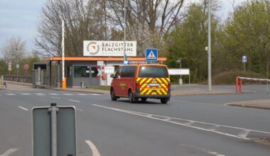 Salzgitter: Kleinflugzeug stürzt in Stahlwerk – zwei Tote! | News