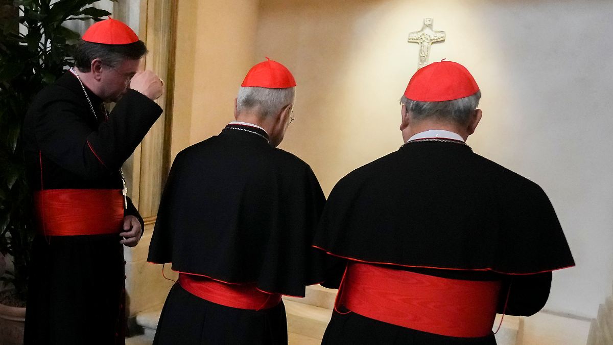 Konklave beginnt im 7. Mai - Kardinäle wählen neuen Papst