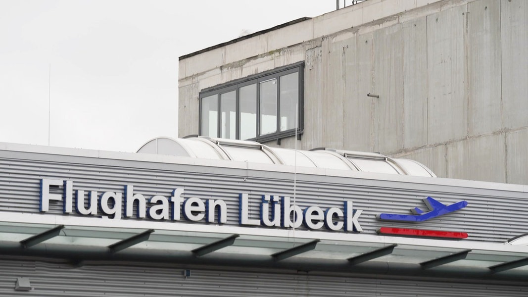 Flughafen Lübeck: Großbritannien-Reisen nur noch mit ETA | NDR.de - Nachrichten