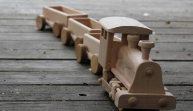 Kinder und Jugendliche: Pflegefamilien gesucht