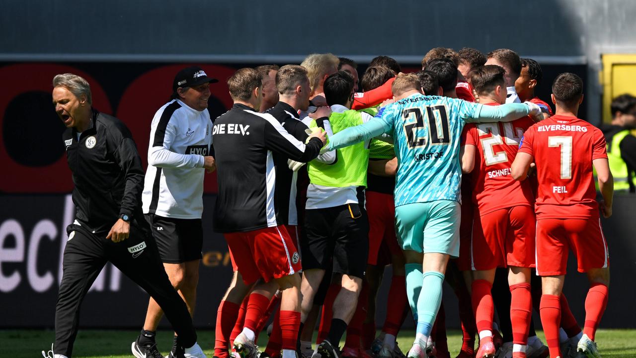 Tore durch abgefälschte Schüsse: Elversberg mit spätem Ausgleich in Paderborn