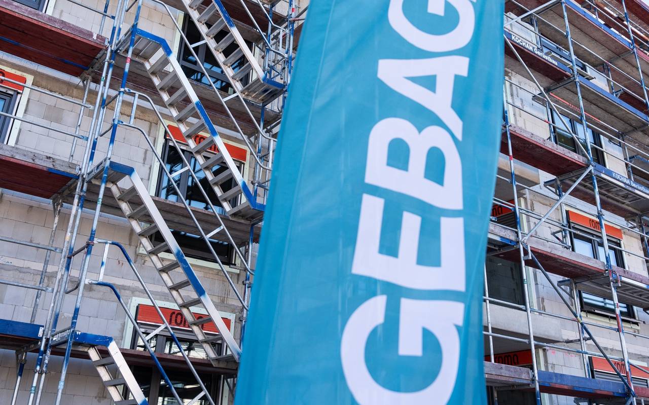 GEBAG-Schild vor einer Baustelle
