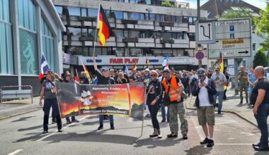 Demo von Gruppen aus Querdenker-Umfeld in Saarlouis – und Gegenproteste - SR.de