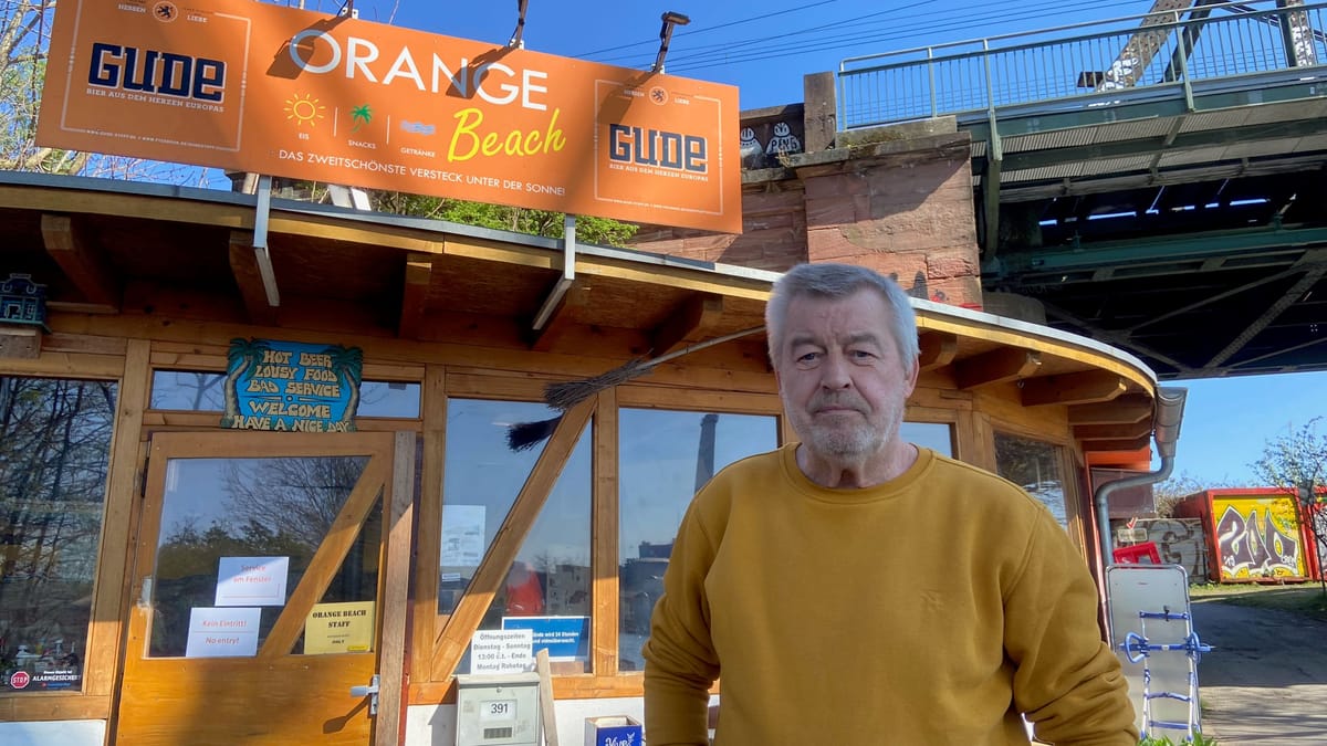 Frankfurter Kult-Kiosk "Orange Beach" am Main muss Bahn-Projekt weichen