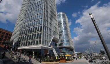 Pompöse Eröffnung in Hamburg: Geschäfte in der Innenstadt zittern vor neuer Mega-Mall