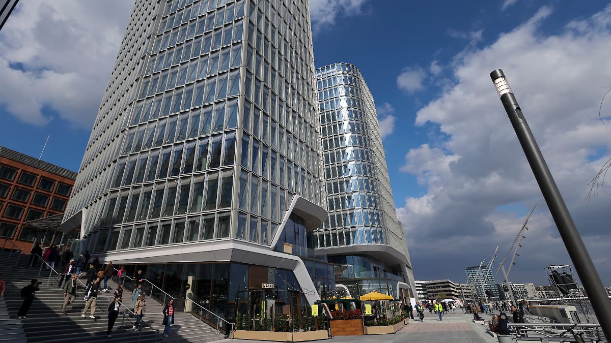 Pompöse Eröffnung in Hamburg: Geschäfte in der Innenstadt zittern vor neuer Mega-Mall