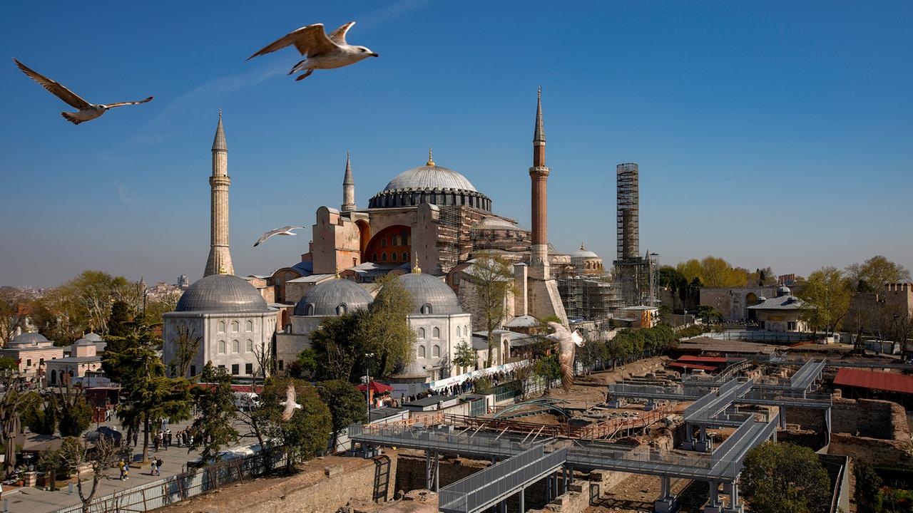 Istanbul: Kuppel der Hagia Sophia soll erdbebensicher werden