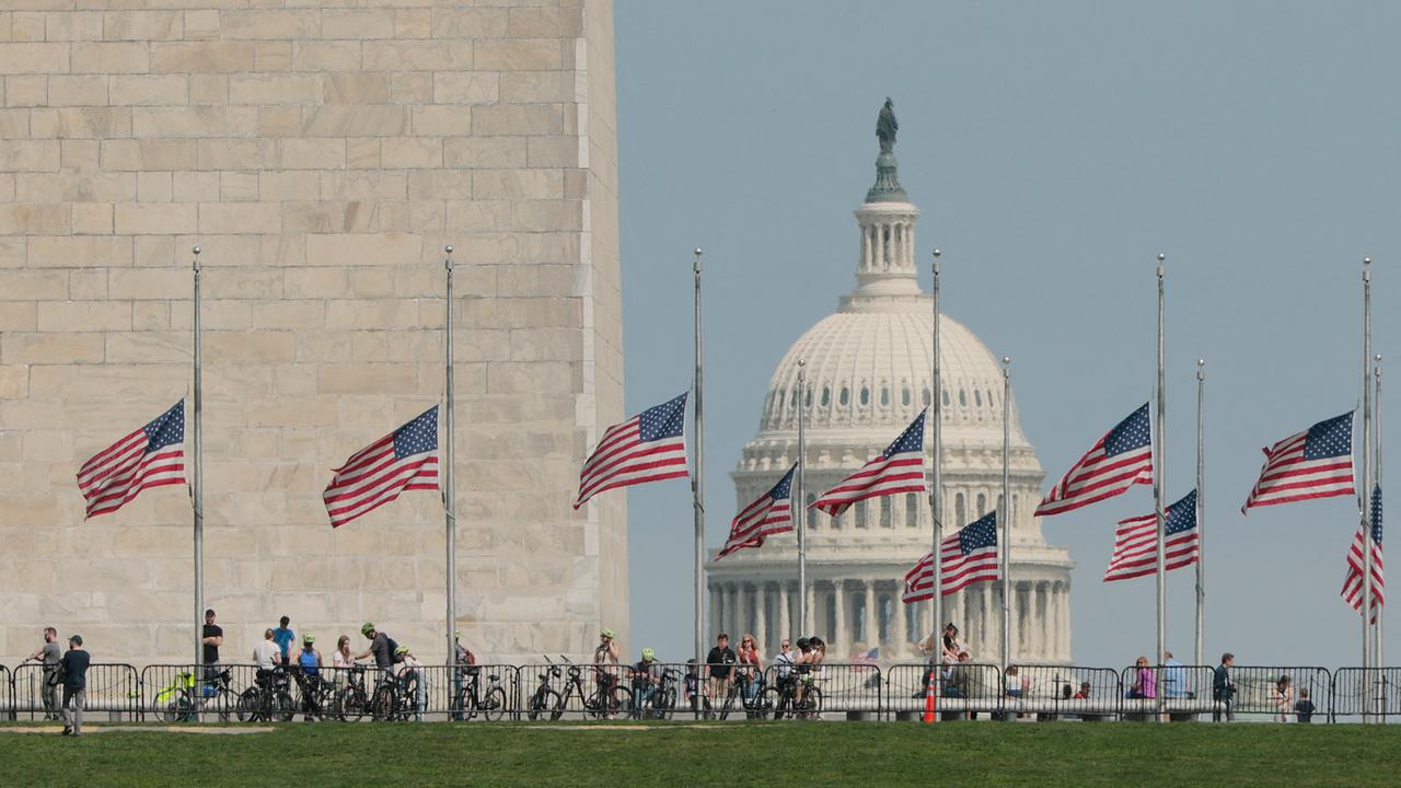 Trauerfeier in den USA und eine Botschaft von Trum