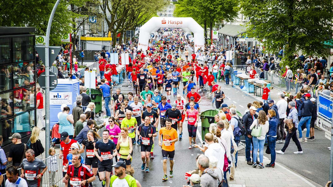 Hamburg-Marathon: Kenianer Kipruto siegt mit Streckenrekord | NDR.de - Sport