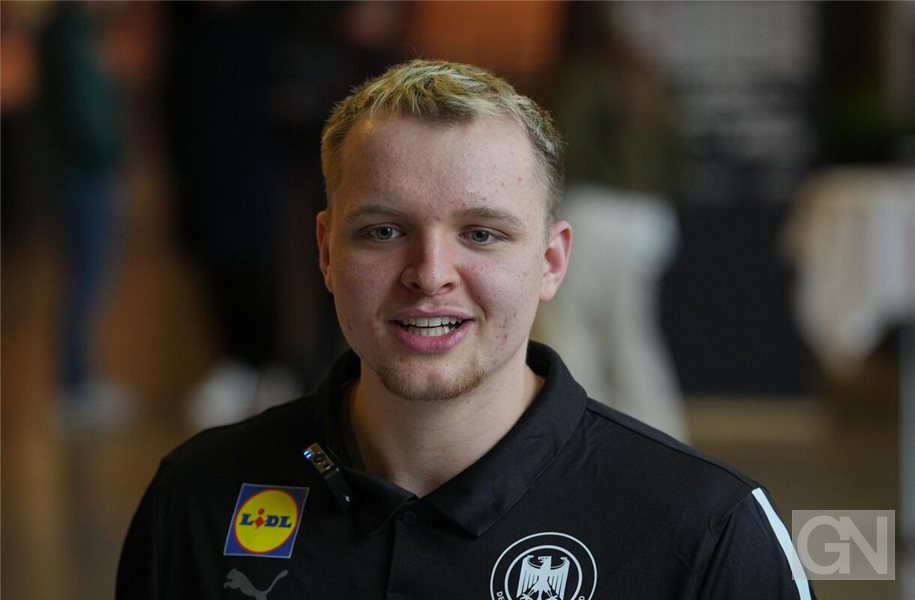 Handball-Nationalspieler Justus Fischer hat seinen Vertrag in Hannover verlängert. Foto: Soeren Stache/dpa