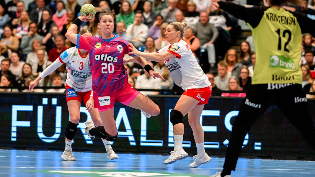 Deutsche Handballerinnen unterliegen Dänemark in Hamburg | NDR.de - Sport
