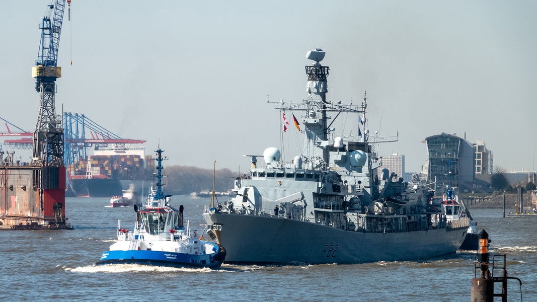 Britisches Kriegsschiff "HMS Somerset" zu Gast in Hamburg | NDR.de - Nachrichten