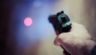 Tödliche Schüsse in Oldenburg: Wann darf die Polizei schießen? | NDR.de - Nachrichten - Niedersachsen