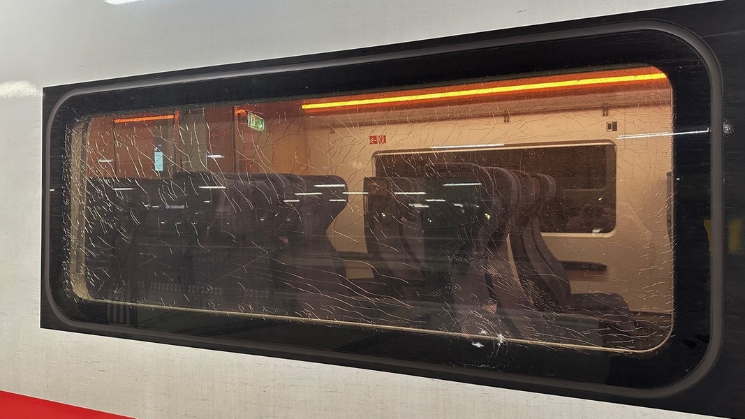 ICE nach Hannover: Unbekannte werfen Steine auf fahrenden Zug | NDR.de - Nachrichten - Niedersachsen