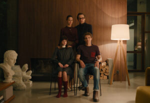 FAMILY THERAPY (2024) von Sonja Prosenc konkurriert mit sieben anderen Spielfilmbeiträgen im int. Wettbewerb um 15.000 Euro